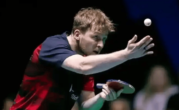 首秀聚光灯 首秀聚光灯