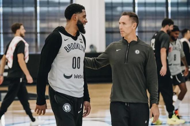 关注维护公 关注维护公